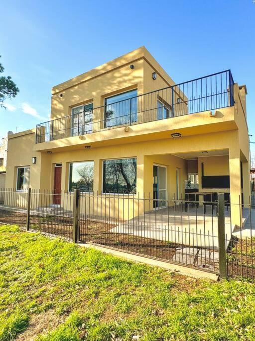 Casa Laguna De Gomez, Con Increible Vista A La Laguna- Junin (Buenos Aires)